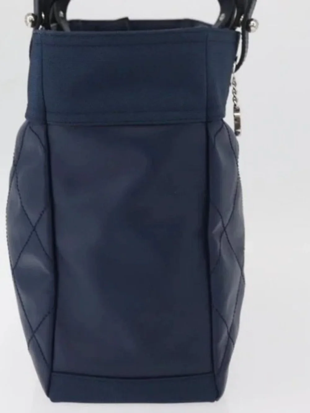 CHANEL brand	chanel color	navy